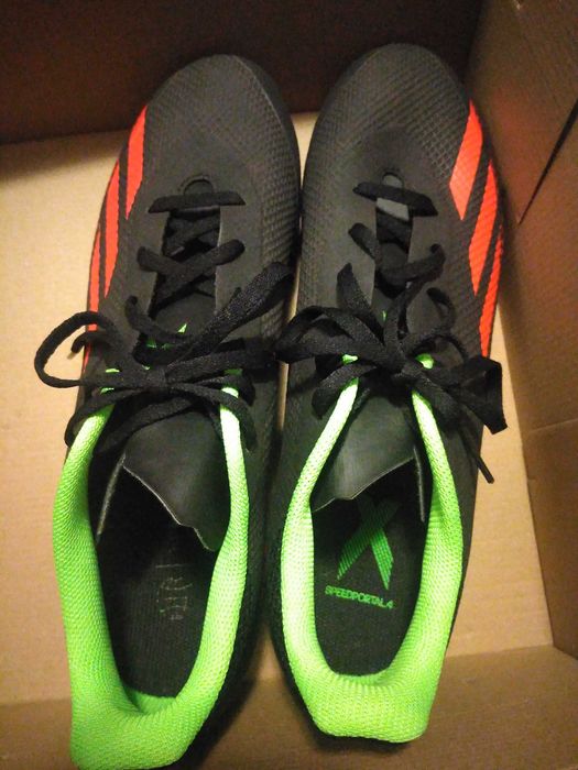 Футболни обувки Adidas