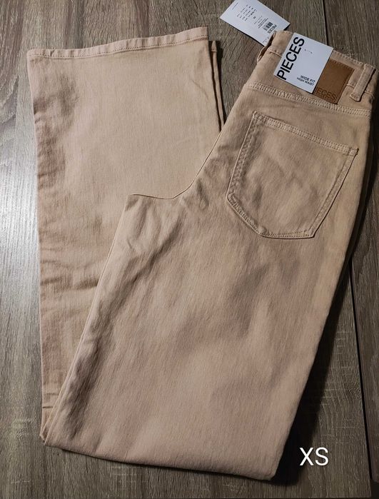 Нови маркови размер XS - лот 3  броя