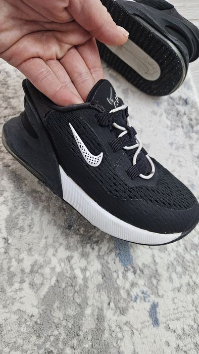 Vand 2 perechi adidasi Nike