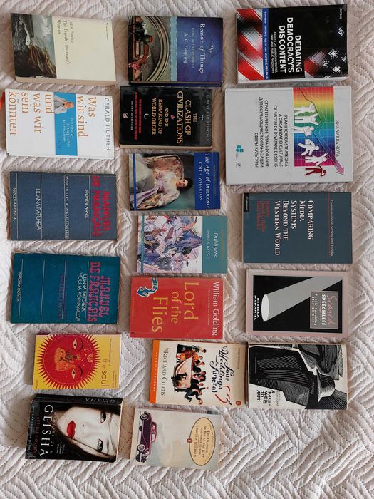 Чуждоезични книги