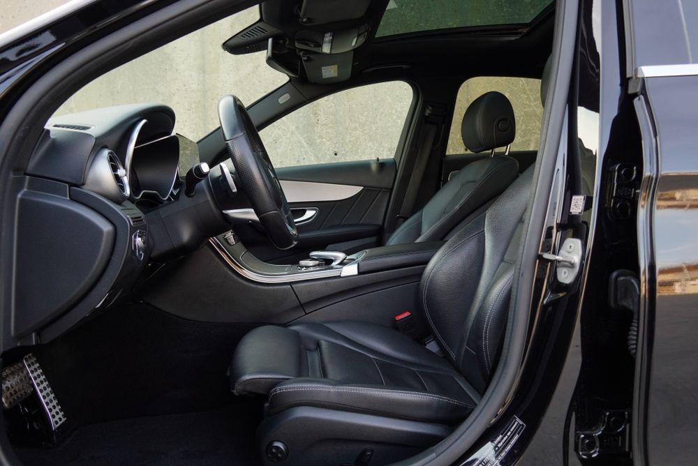 Mercedes Benz C200 d T 9-G tronic AMG line model 2020 facelift