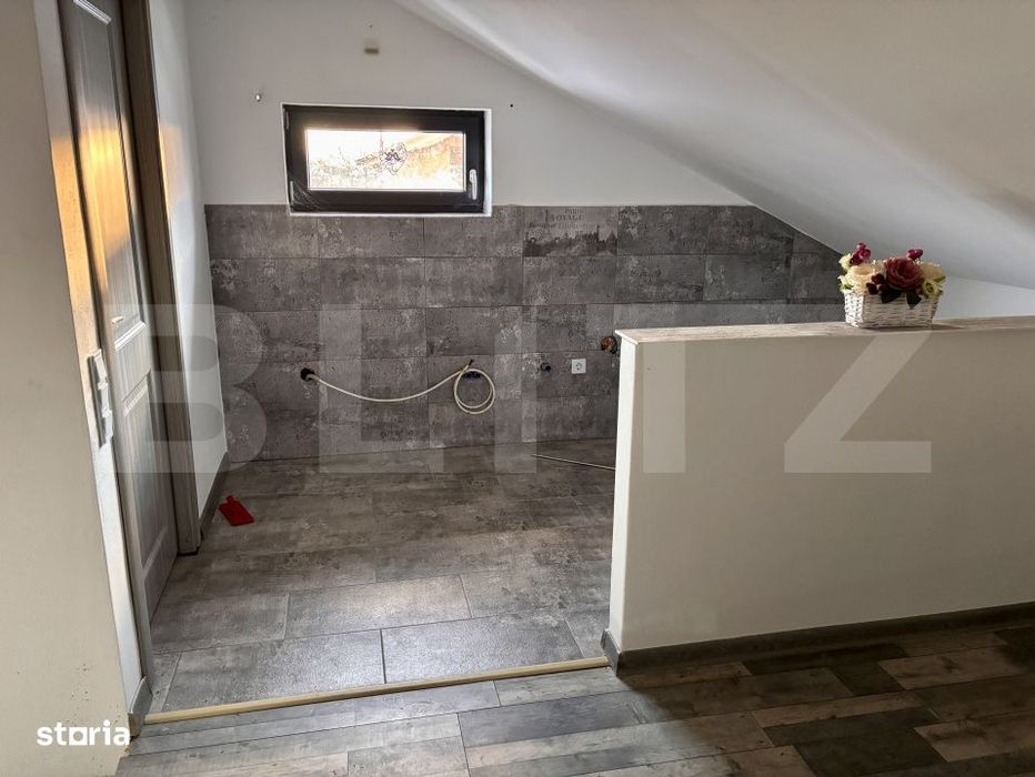 Casa cu 4 camere de vanzare, 150 mp, teren 532 mp, in Lazuri