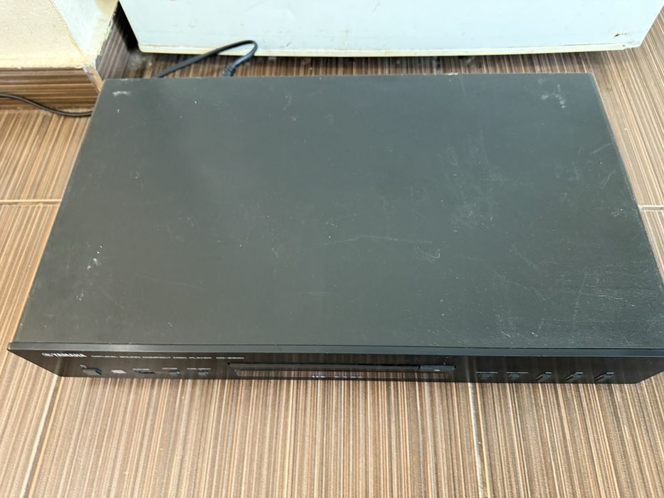 Yamaha CD-S300 player