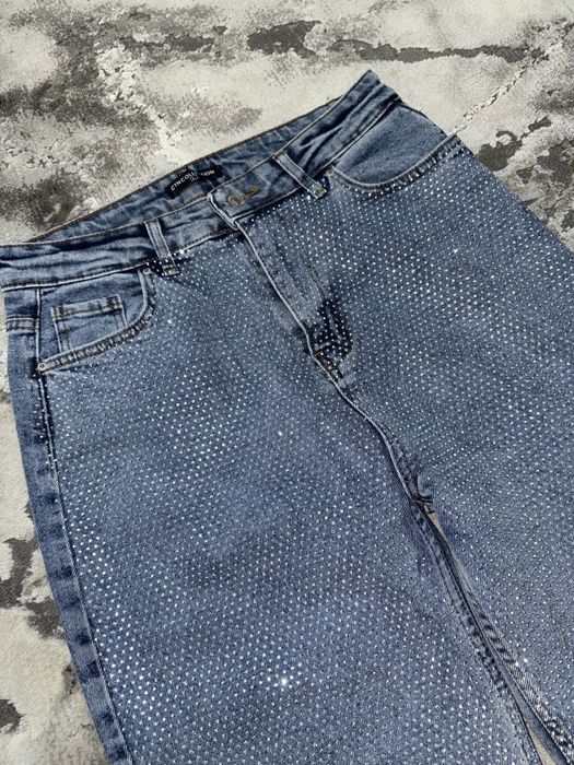 Дамски дънки с камъни