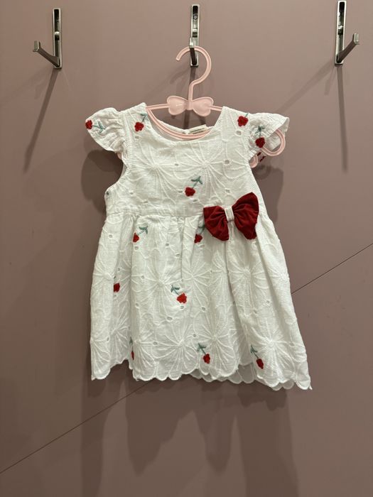 Рокли и летни дрешки 92