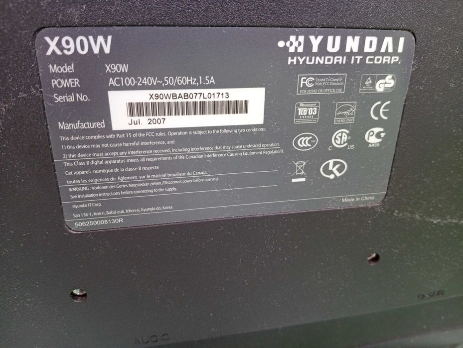 Монитор за компютър 19",екран с кутия