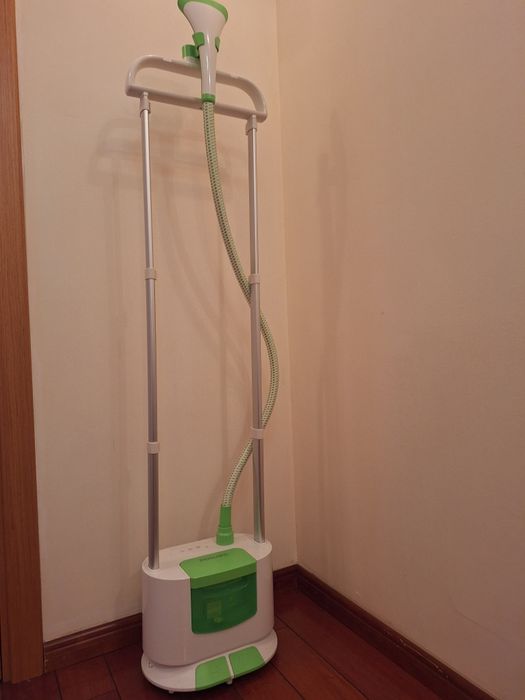 Отпариватель вертикальный PHILIPS GC660