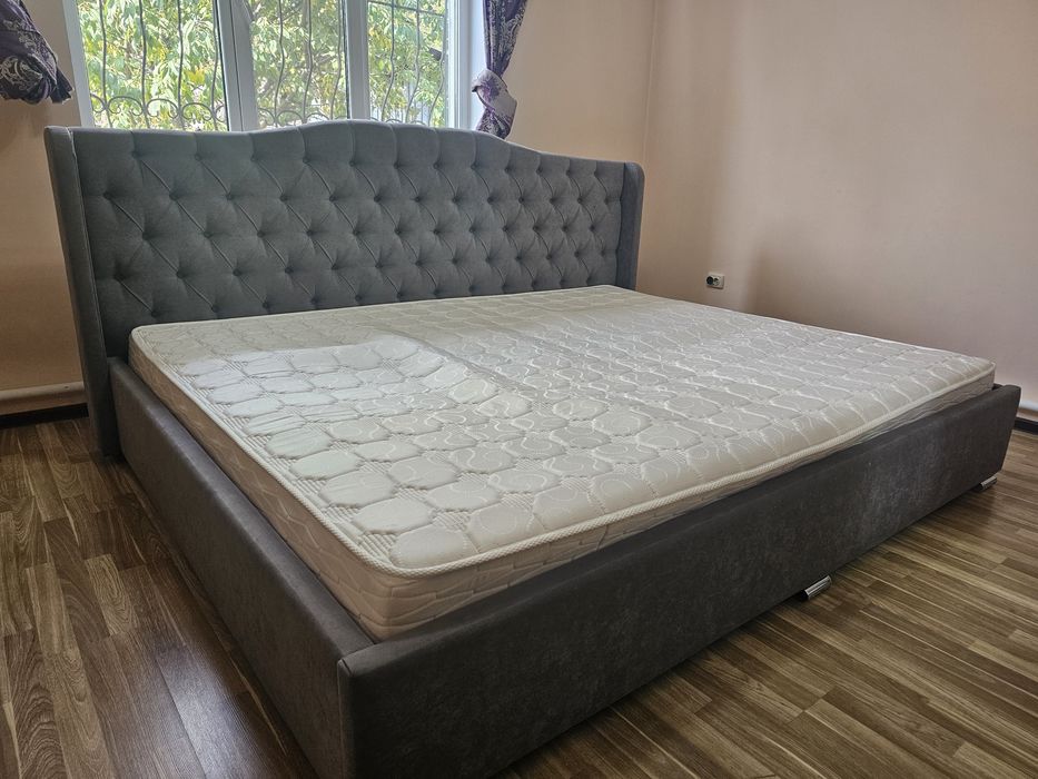 Срочно продам спальный кровать