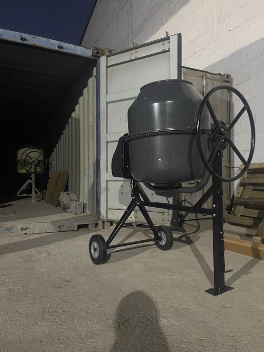 Объём бор 50дона! 50 000 сум кунига  Аренда бетон мешалка 250л/220ват