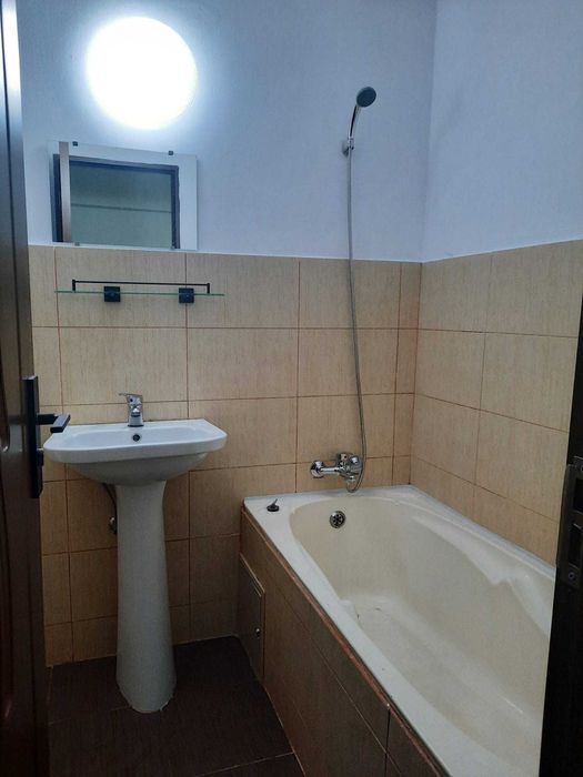 inchiriez apartament