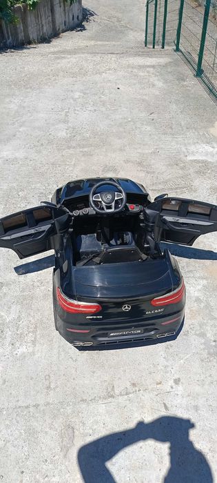 Децка акомулаторна кола Mercedes