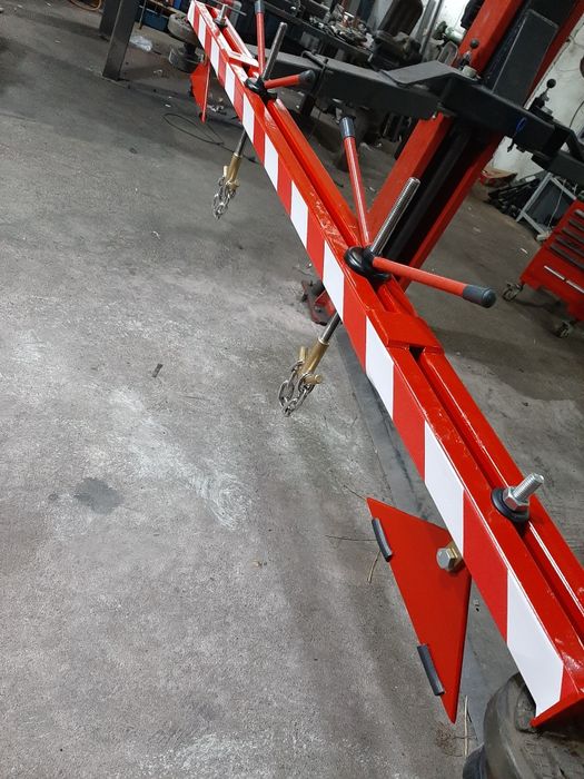 Стойка за двигатели