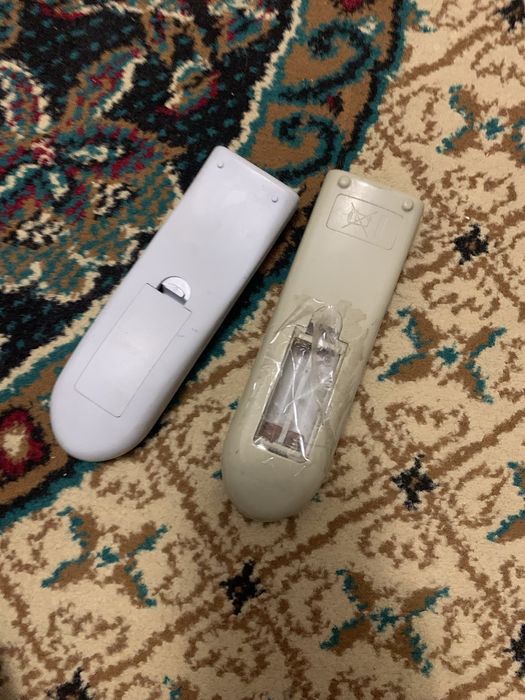 Пульты для теливизора два пульта за 500