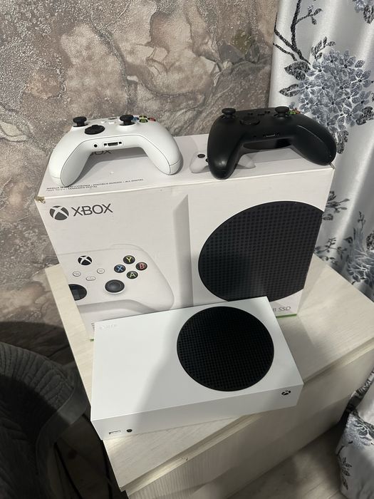 СРОЧНО Продаю Xbox series s