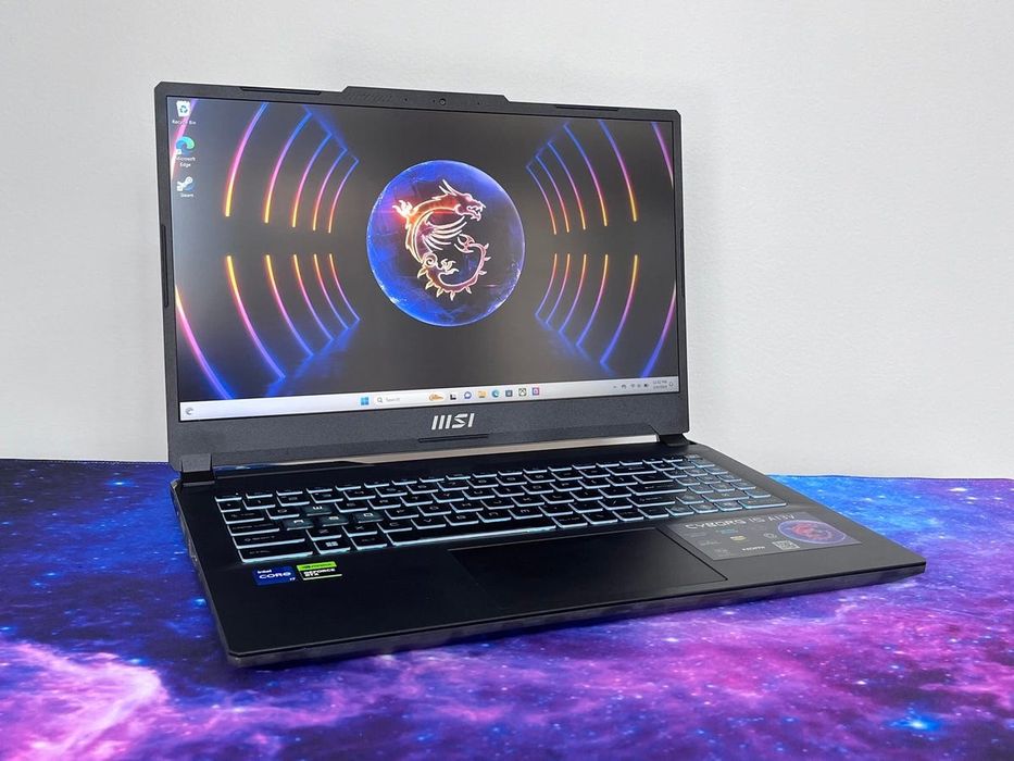 MSI cyborg 15 i7 / RTX4050