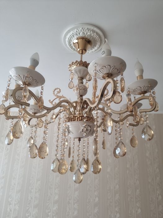 Люстра  для зала