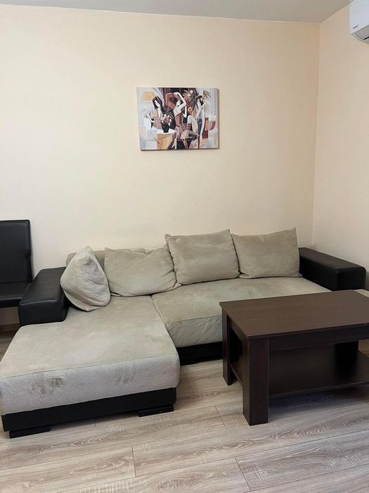 Дава се под наем Двустаен апартамент в София, Люлин 2 - 76 кв.м за 560.49 € - Снимка #1