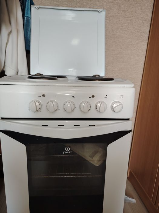 Электрическая плита INDESIT