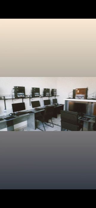 Продаётся 20 компьютеров.