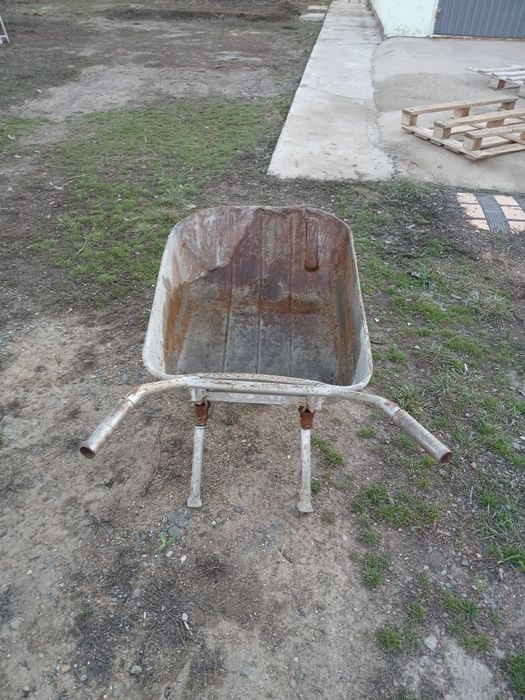 Тачка строительная