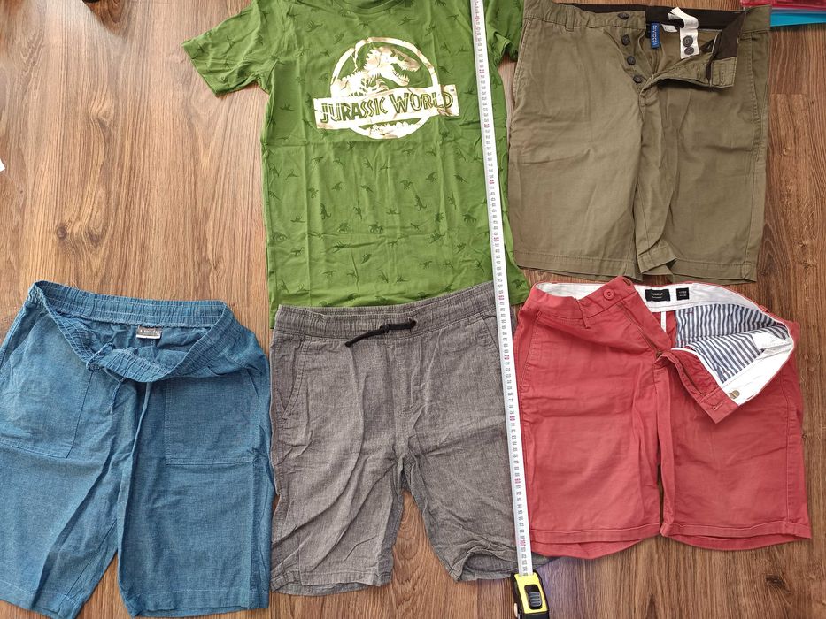 Дрехи за височина от 152 до 158см.