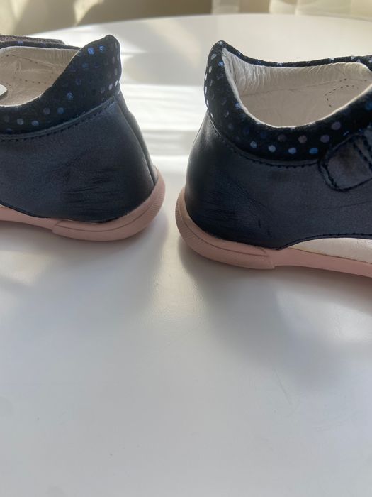 Сандали за момиче DD step