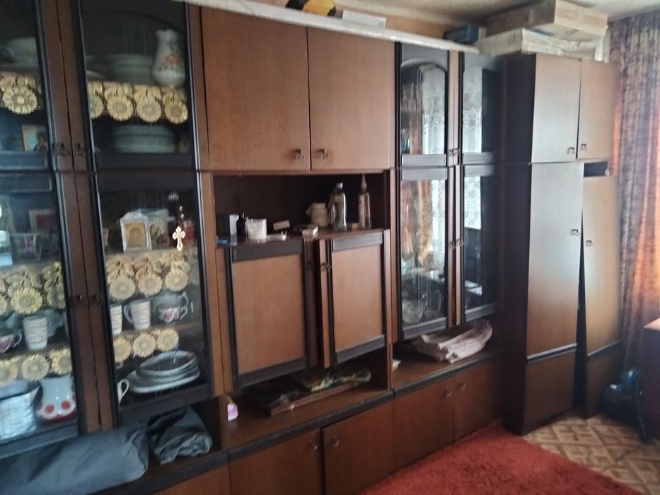 Продам стенку в гостиную