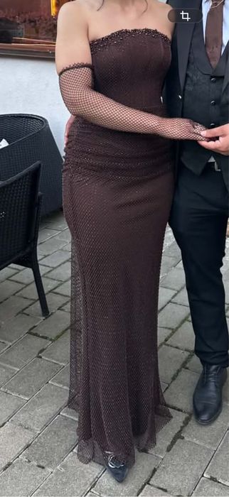 Rochie elegantă tip sirenă, cu corset structurat