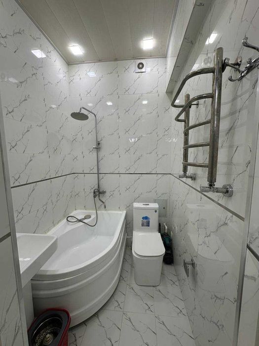 Сдаётся в аренду 2х комнатная квартира На повороте (Зафар)