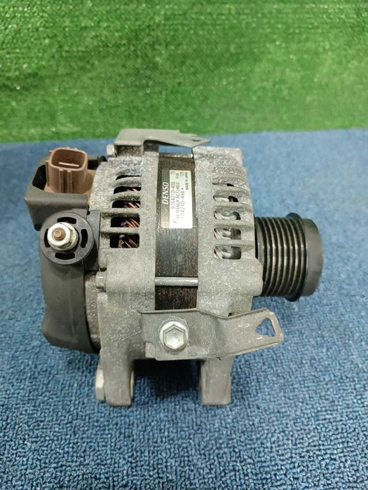 Компрессор кодиционера генератор Камри 40