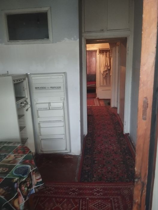 3 каватда жойлашган 2 хонали квартира тезда сотилади