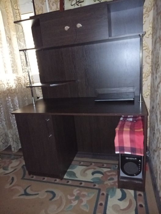 Компьютерный стол