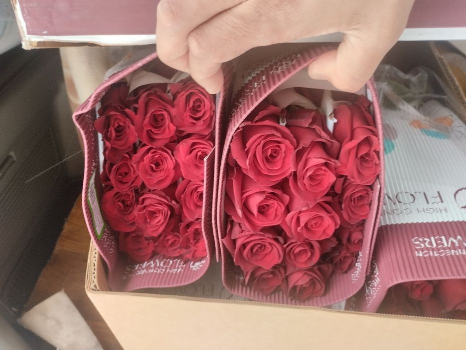 Розы красные 50см