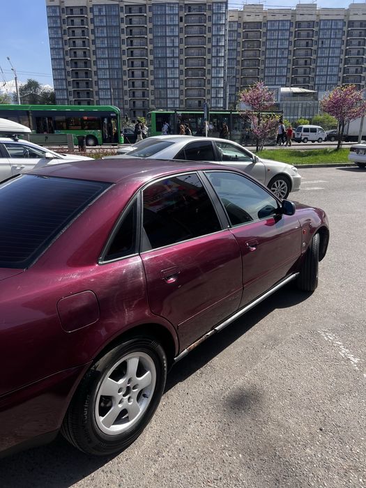 Audi a4 b5 1.8л 1995 года