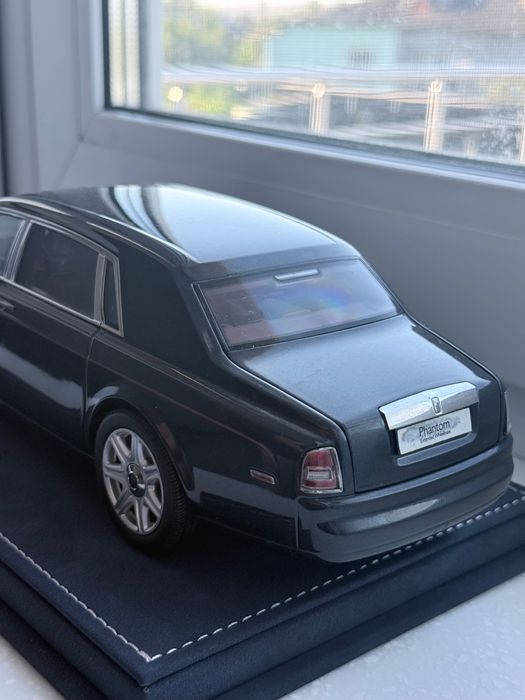 Колекционерски модел Rolls-Royce Phantom VII Kyosho 1:18