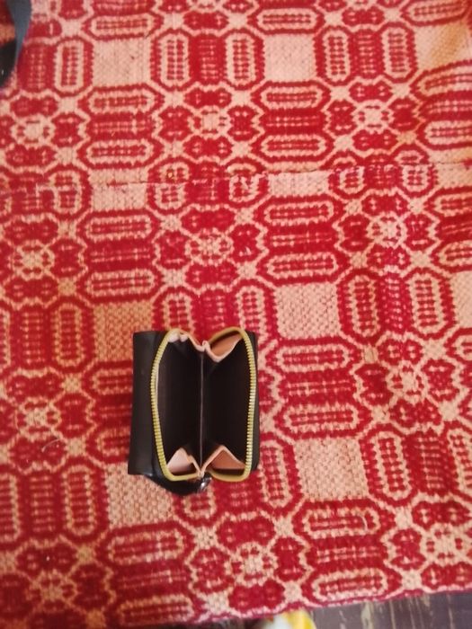 Дамска чанта запазена