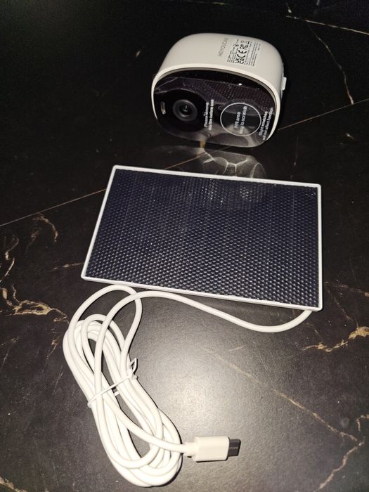 Cameră supraveghere solară