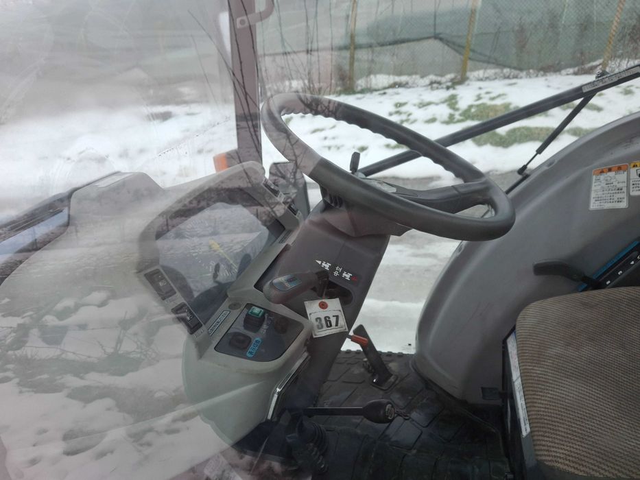 Продавам японски трактор  Исеки Ат 30.