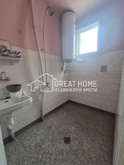 Продава се Четиристаен апартамент в Търговище, Център - 110 кв.м за 556 €/кв.м - Снимка #4