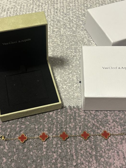 Van Cleef & Arpels гривна