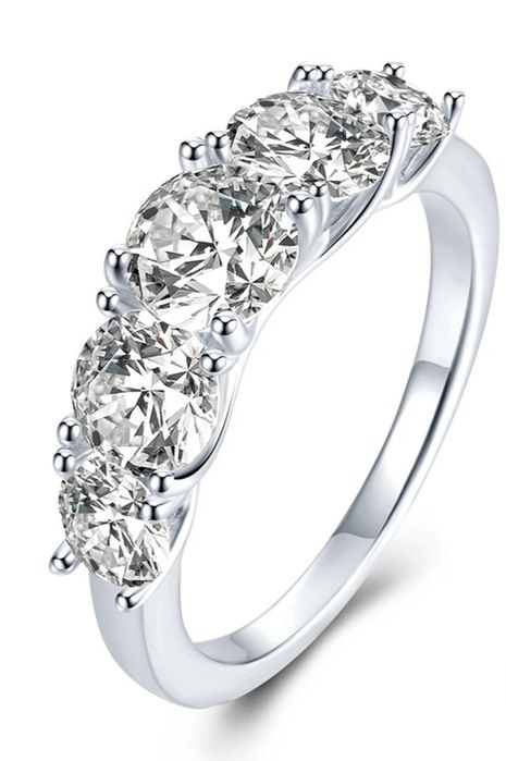 Позлатени сребърни обеци с мойсанит