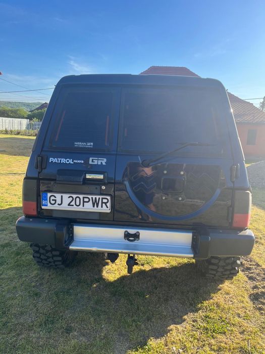 Nissan patrol y60