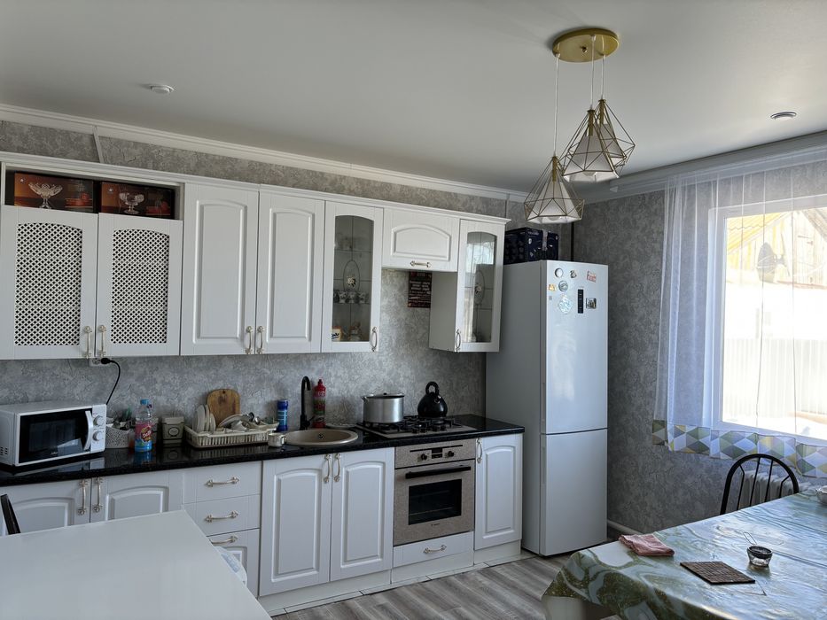 Продам большой дом