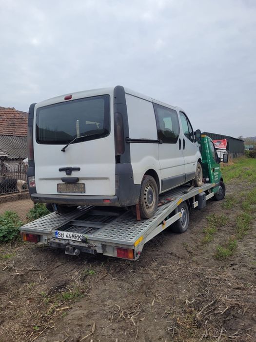 Dezmbrez renault trafic