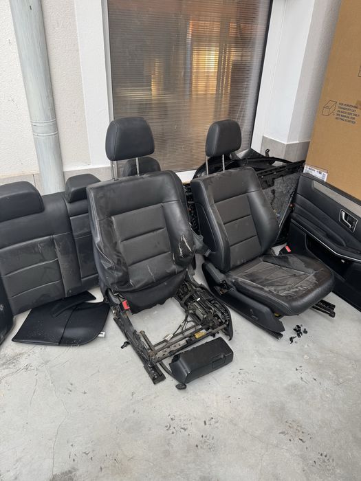 Черен кожен салон Мерцедес W212
