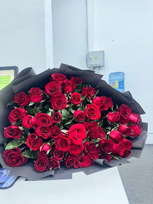 Продам цветы 51шт. Цветы свежие, красиво упаковано.