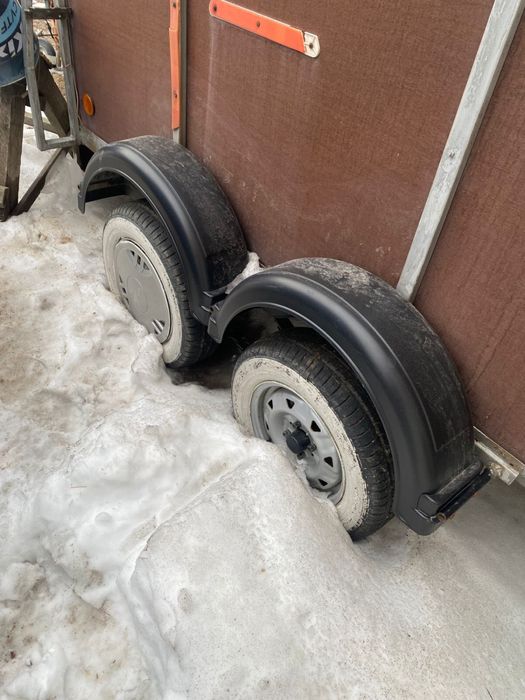 Продам коневозку германский