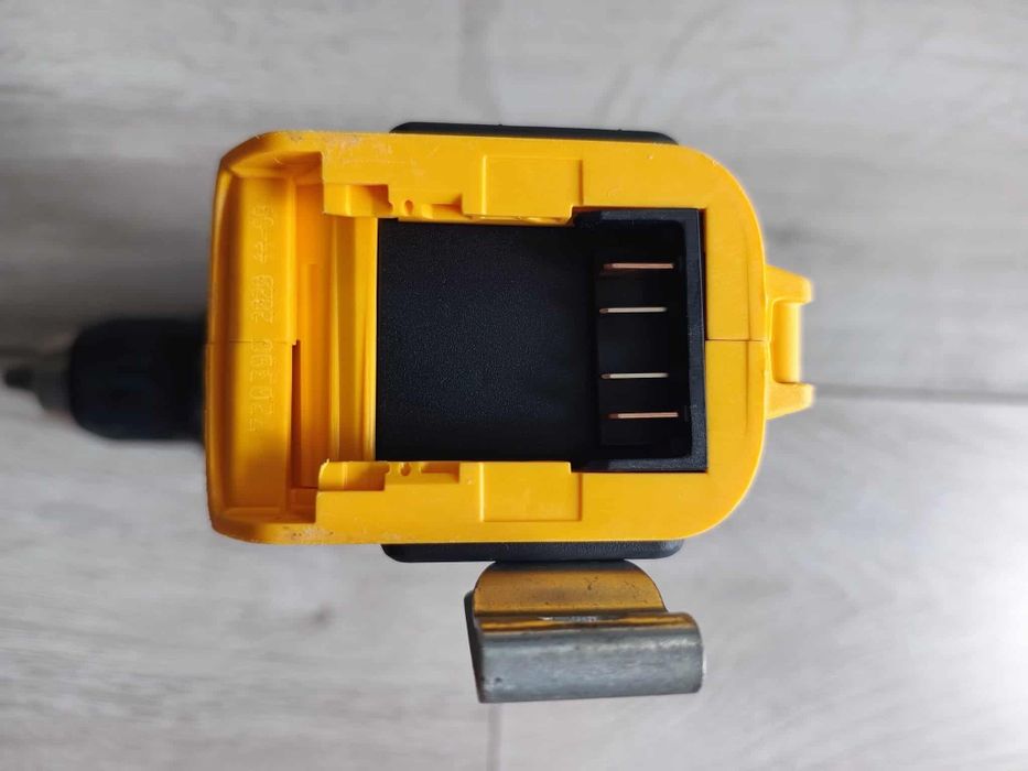 Bormasina DeWalt DCD776