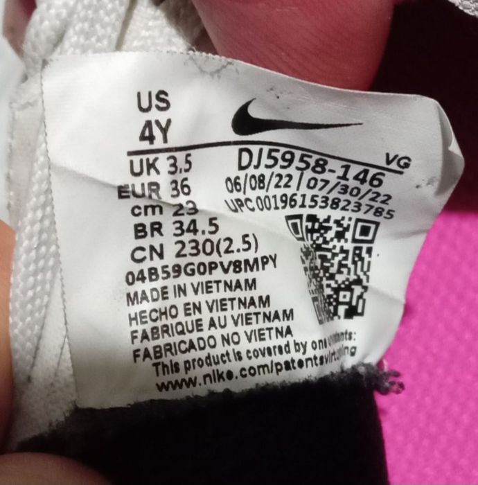 Zara обувки No 36. Runners обувки No 36. Nike бутонки No 36.
Runners детски високи спортни обувки No 36, 5€
Zara високи обувки No 36-със забележка 5€