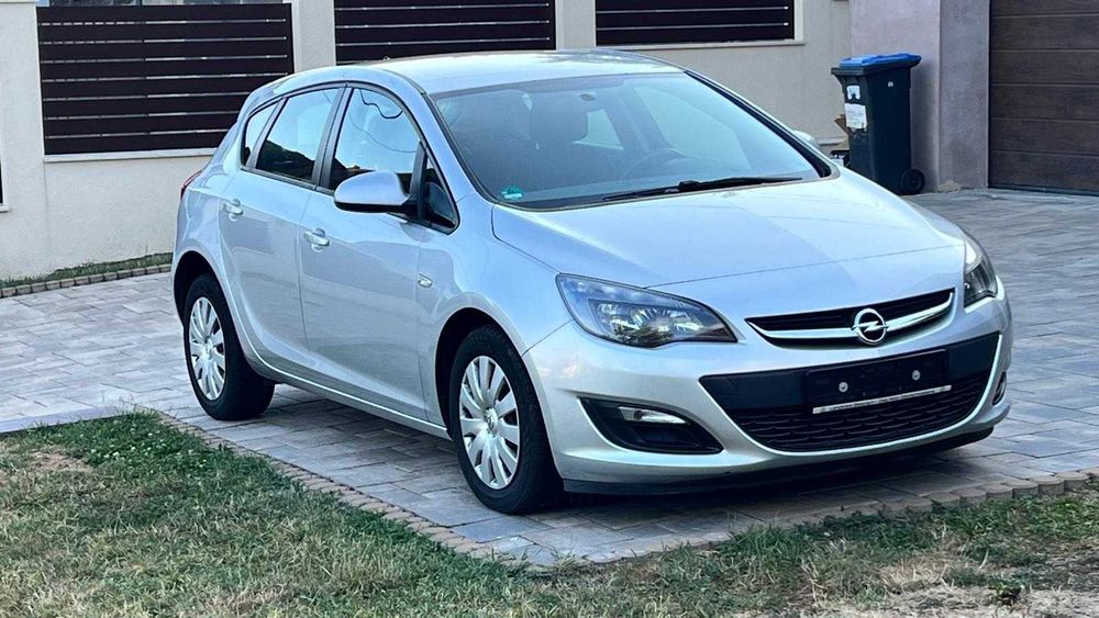 Opel Astra J 1,7 CDTI - 2014